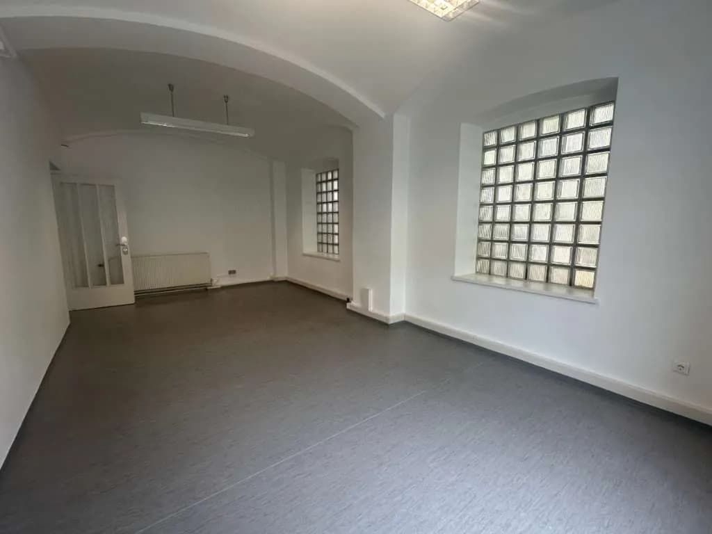Gewerbeimmobilie mieten in Wiener Neustadt – 1 m², € 20 – Bild 4 von 18