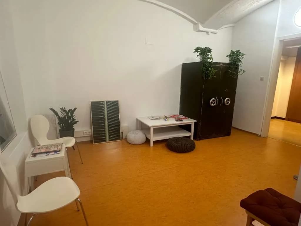 Gewerbeimmobilie mieten in Wiener Neustadt – 1 m², € 20 – Bild 8 von 18