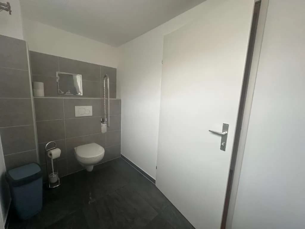 Gewerbeimmobilie mieten in Wiener Neustadt – 1 m², € 20 – Bild 16 von 18