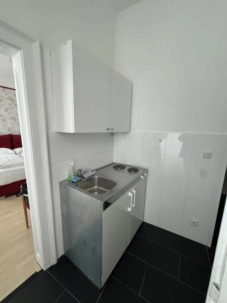 1-Zimmer-Wohnung mieten in Wien – 31 m², € 1.374 – Bild 7 von 8