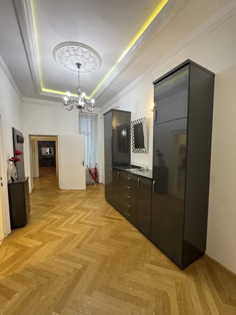 4-Zimmer-Wohnung mieten in Wien – 121 m², € 2.800 – Bild 10 von 15