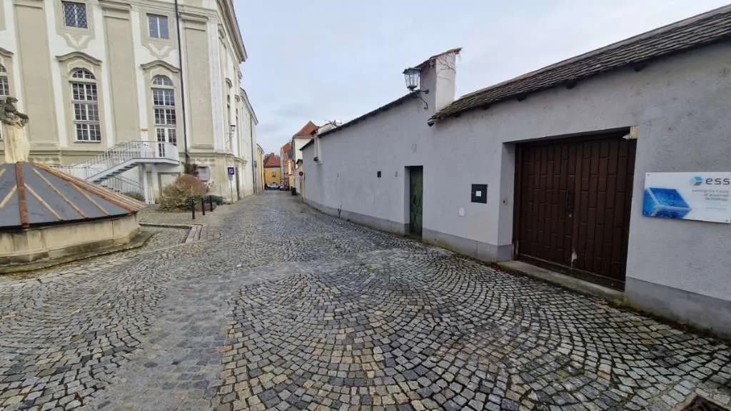 8-Zimmer-Gewerbeimmobilie mieten in Steyr – 240 m², € 1.440 – Bild 5 von 15