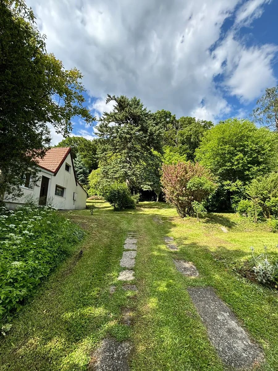 Grundstück kaufen in Tulln – 1 934 m², € 690.000