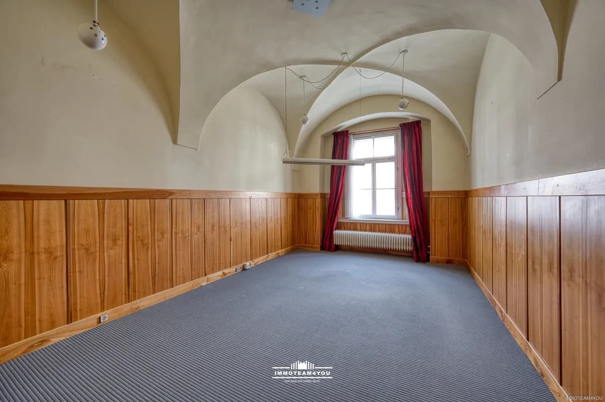 8-Zimmer-Gewerbeimmobilie mieten in Vöcklabruck – € 2.790 – Bild 7 von 14