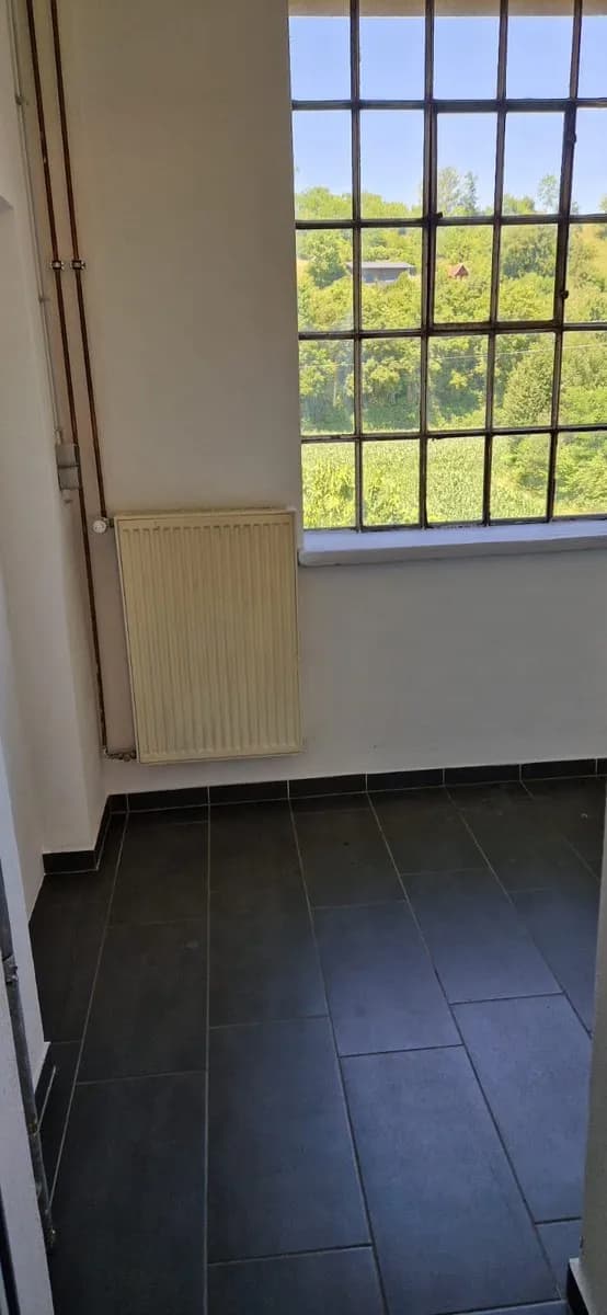 2-Zimmer-Gewerbeimmobilie mieten in Steyr-Land – 30 m², € 350 – Bild 2 von 5
