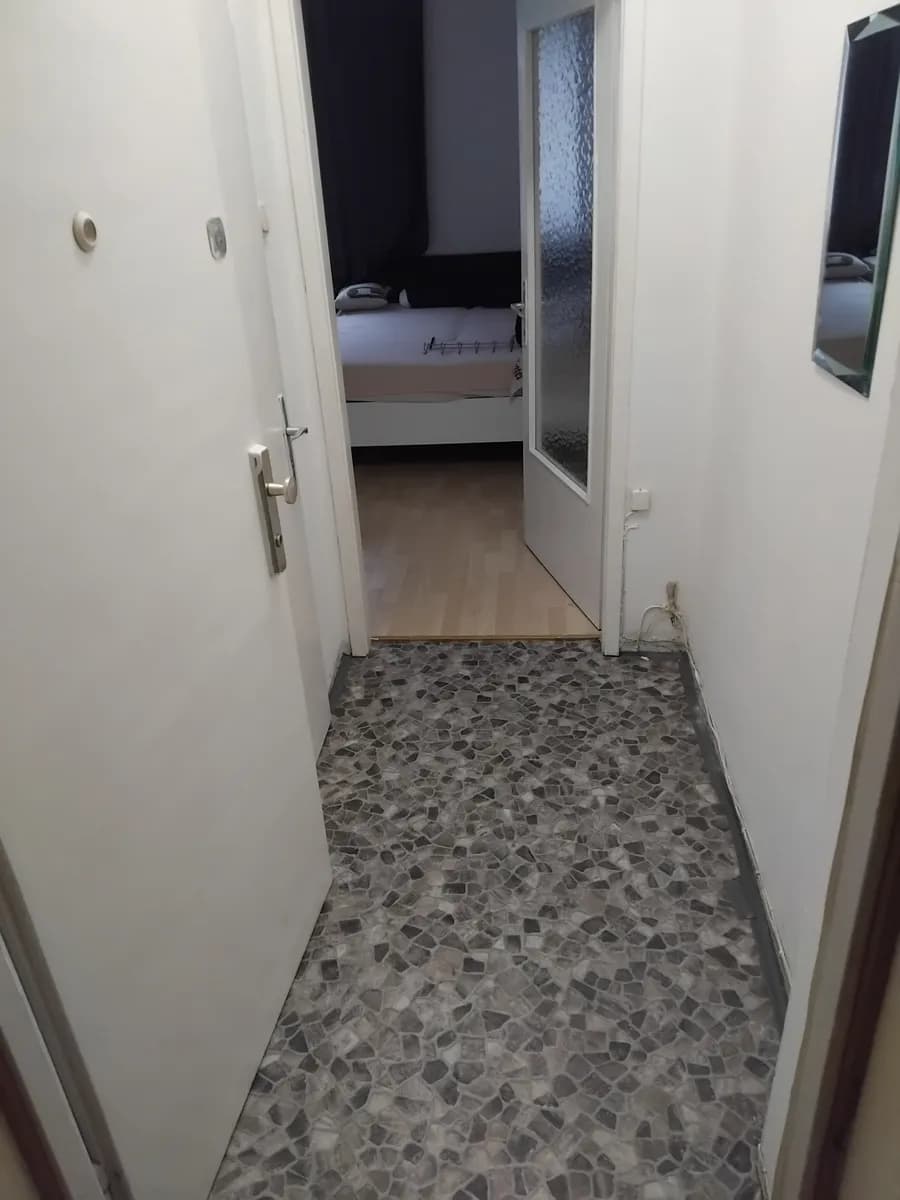 1-Zimmer-Wohnung mieten in Linz – 30 m², € 500 – Bild 5 von 5
