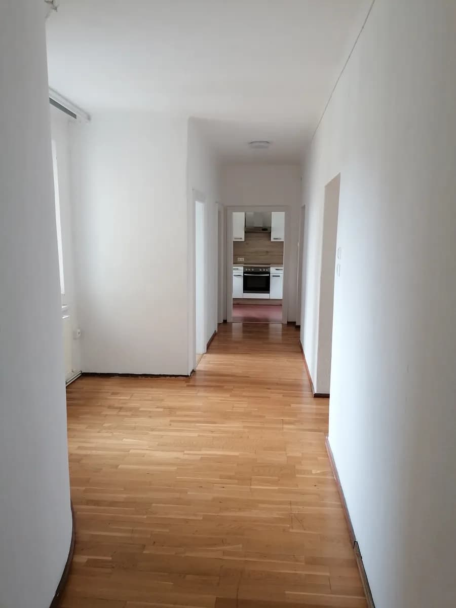 3-Zimmer-Wohnung mieten in Wels – 80 m², € 919 – Bild 2 von 13
