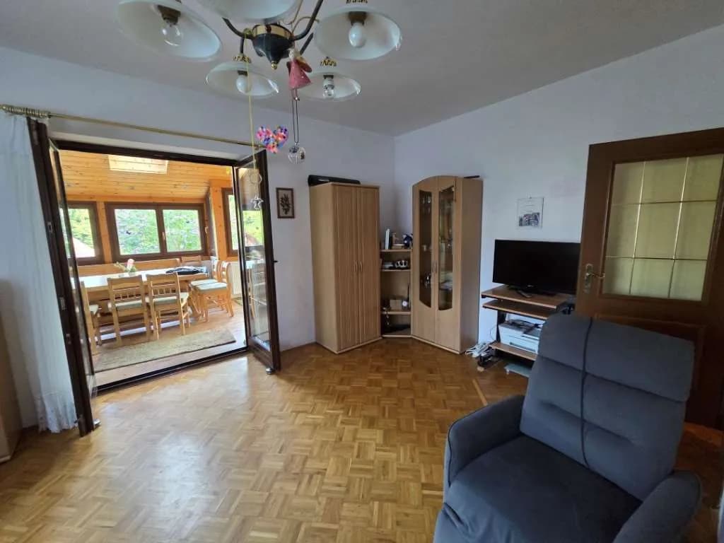 7-Zimmer-Haus kaufen in Graz – 276 m², € 398.000 – Bild 22 von 23