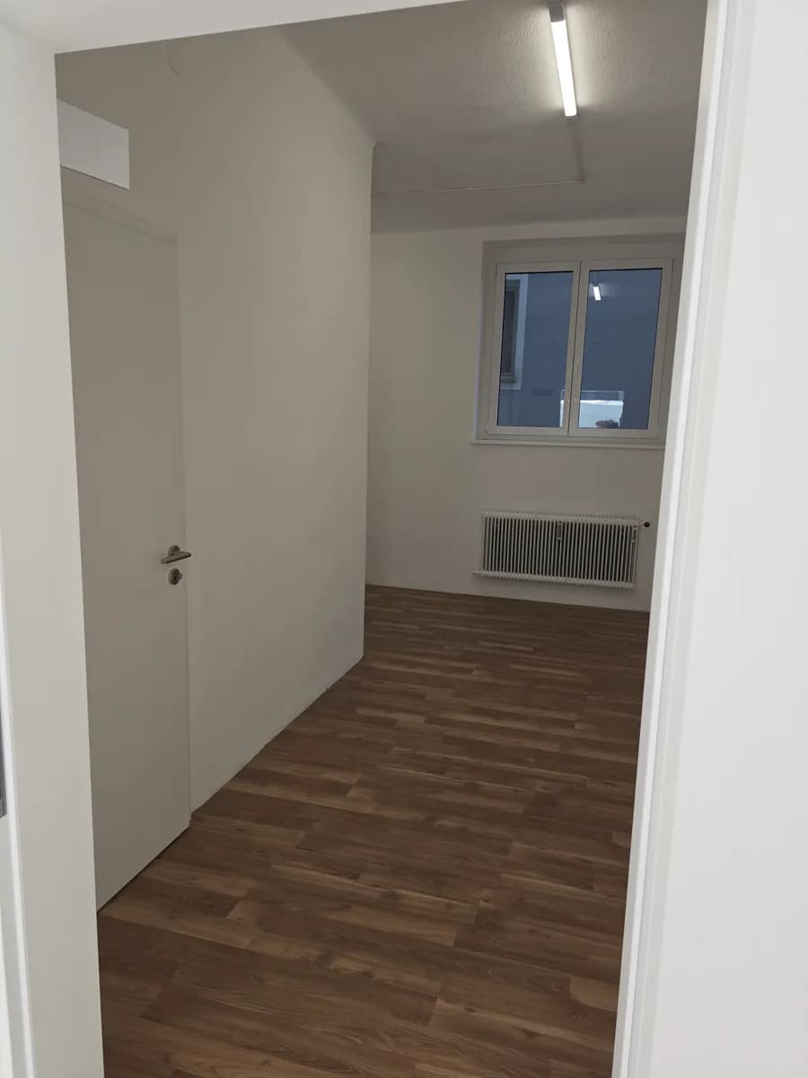 Gewerbeimmobilie mieten in Wels – 60 m², € 1.450 – Bild 3 von 11