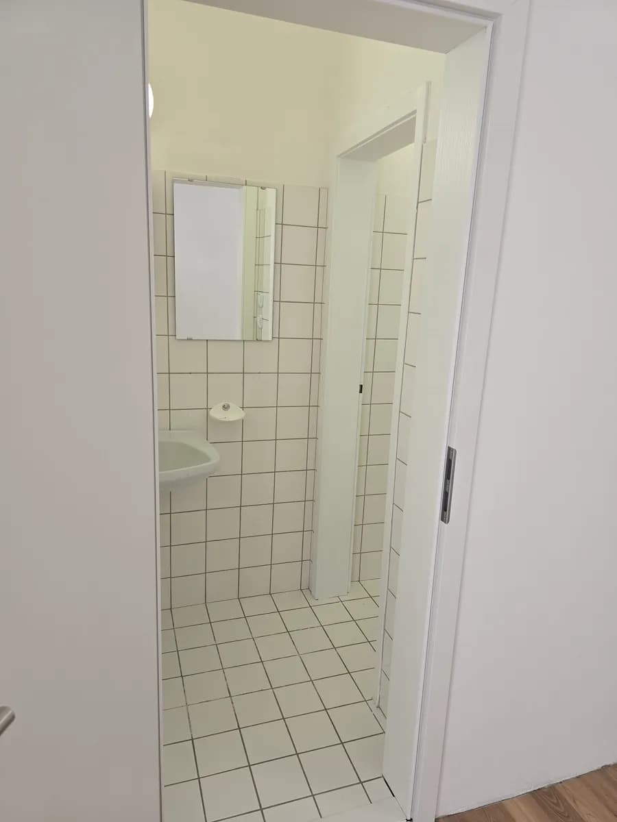 Gewerbeimmobilie mieten in Wels – 60 m², € 1.450 – Bild 8 von 11