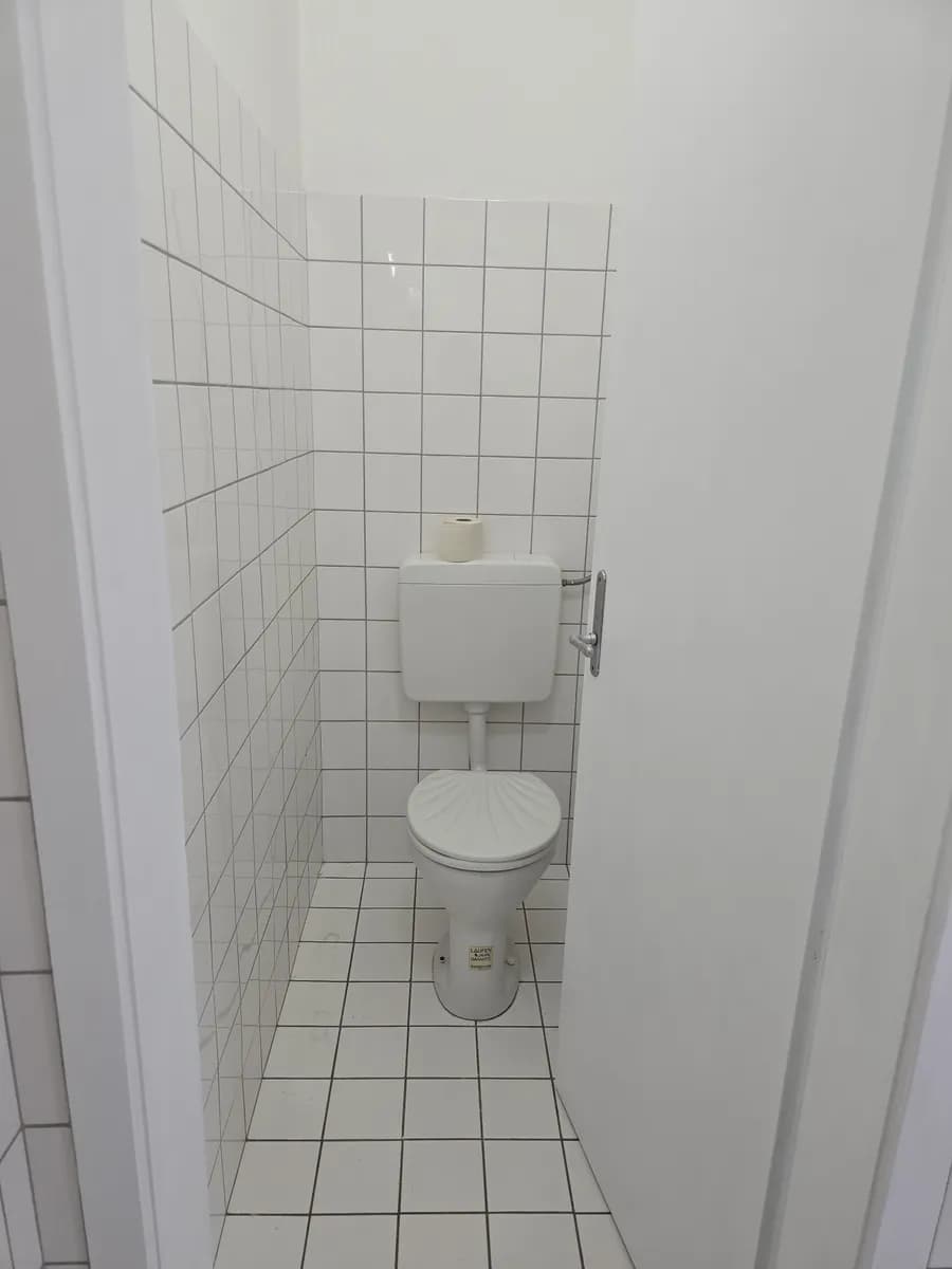 Gewerbeimmobilie mieten in Wels – 60 m², € 1.450 – Bild 9 von 11