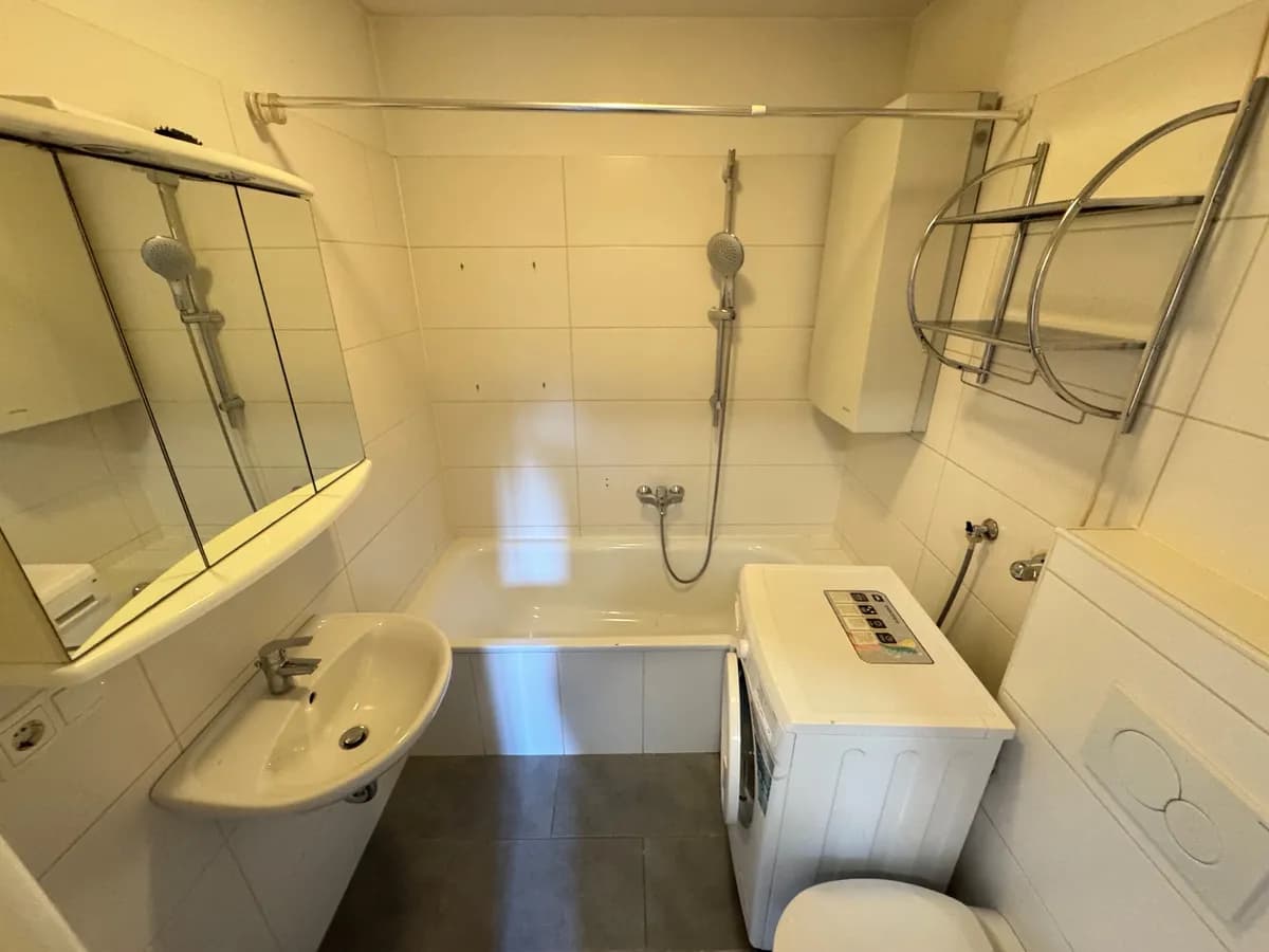 1-Zimmer-Wohnung mieten in Linz – 29,8 m², € 500 – Bild 6 von 7