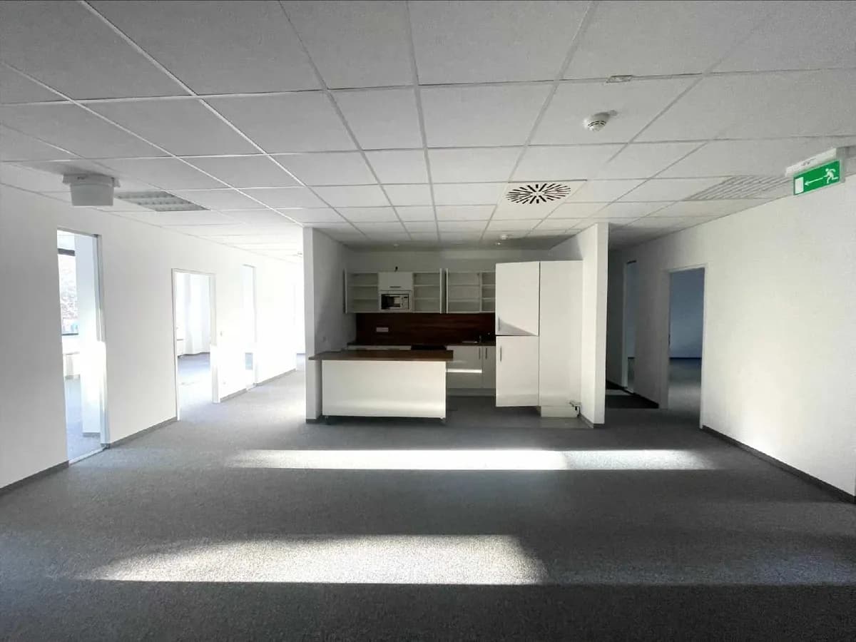 Gewerbeimmobilie mieten in Wien – 563 m², € 9.675 – Bild 8 von 19