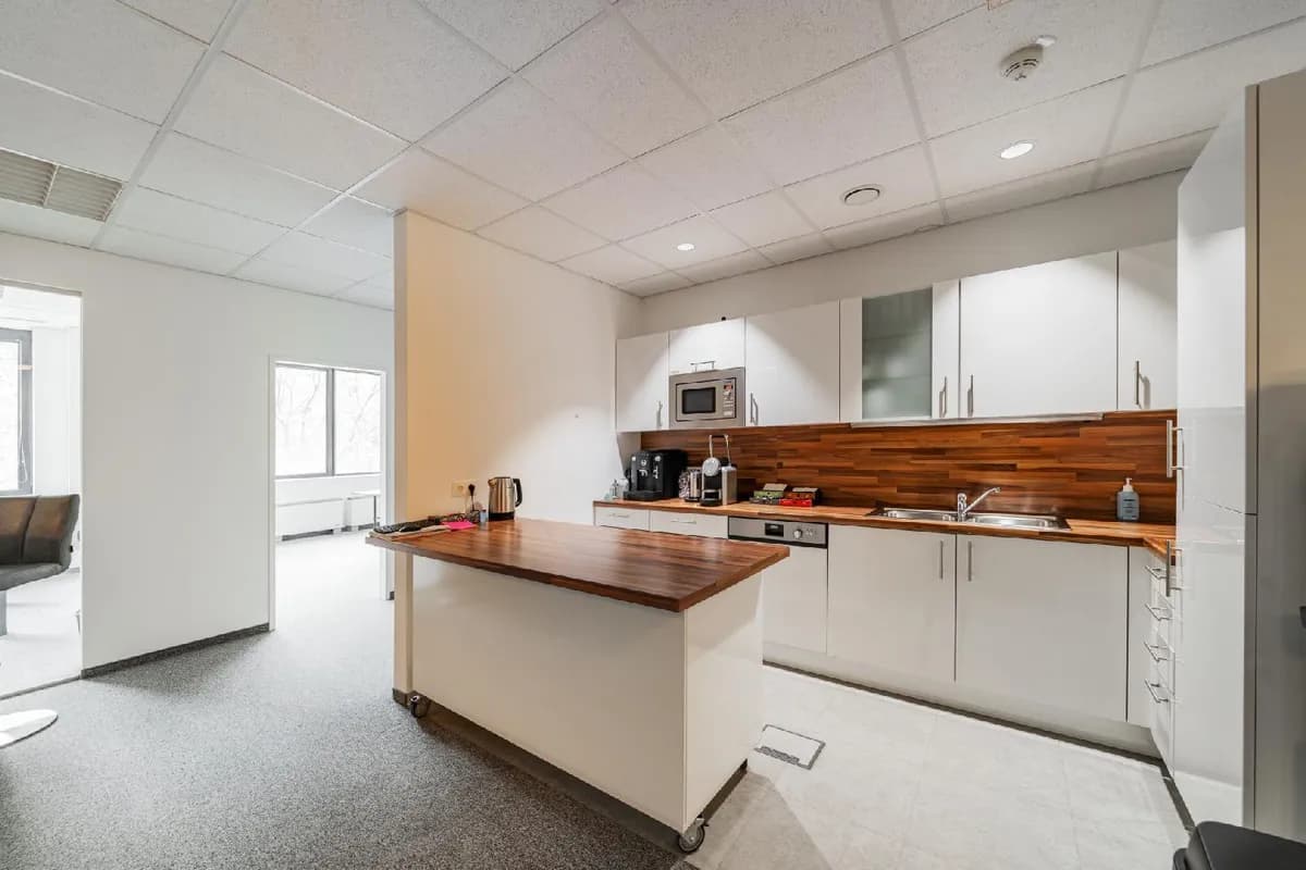 Gewerbeimmobilie mieten in Wien – 563 m², € 9.675 – Bild 9 von 19