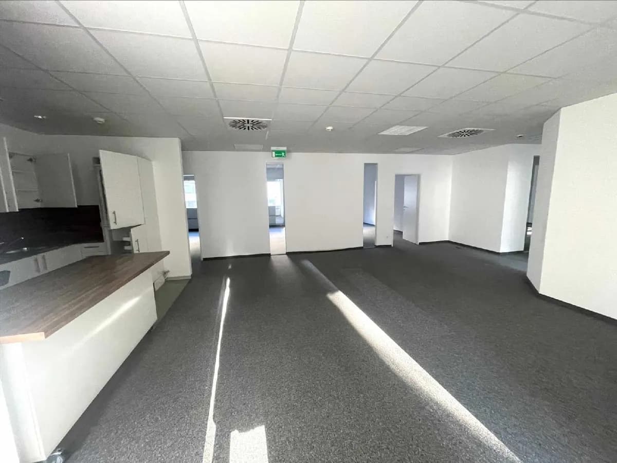 Gewerbeimmobilie mieten in Wien – 563 m², € 9.675 – Bild 11 von 19