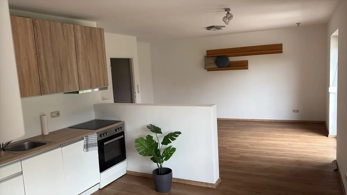 5-Zimmer-Gewerbeimmobilie mieten in Gmunden – 160 m², € 2.000
