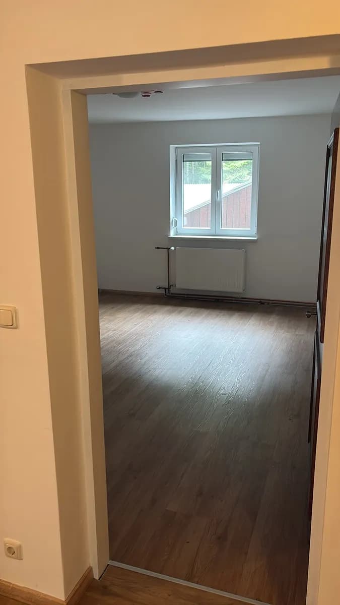 5-Zimmer-Gewerbeimmobilie mieten in Gmunden – 160 m², € 2.000 – Bild 3 von 5