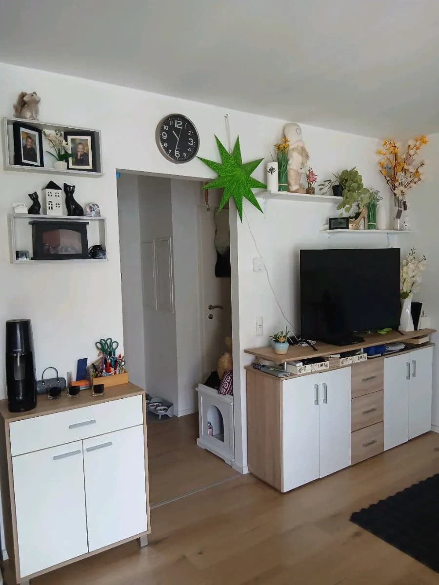 2-Zimmer-Wohnung mieten in Neunkirchen – 53 m², € 1.008