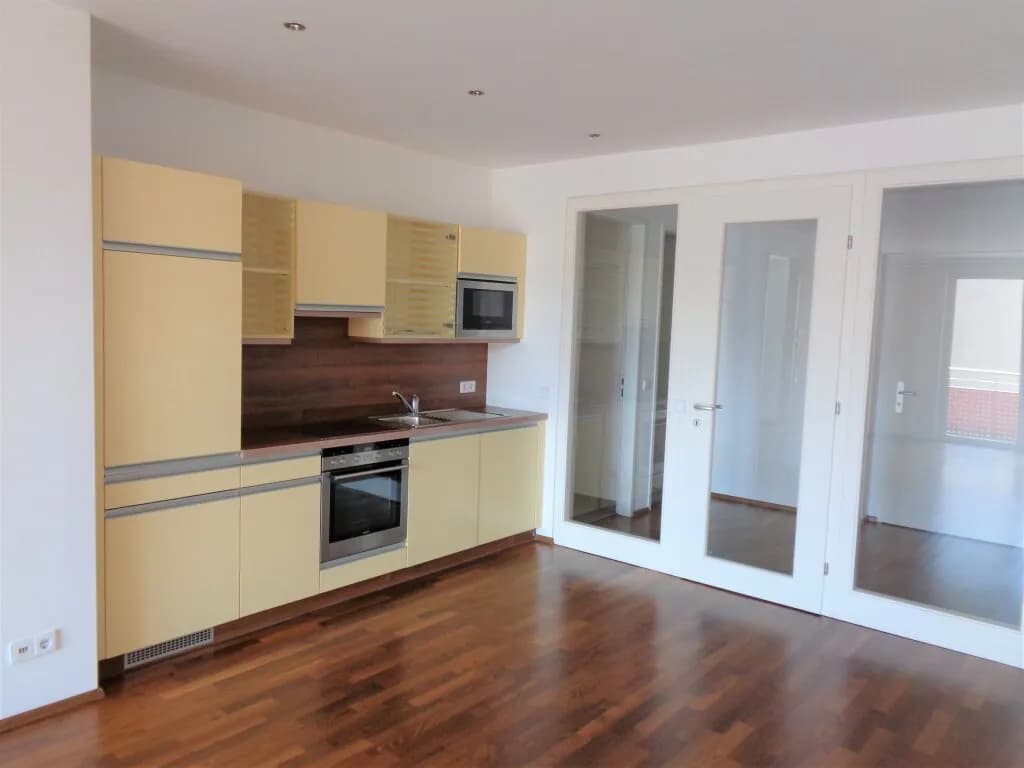 2-Zimmer-Wohnung mieten in Linz – 61 m², € 894 – Bild 2 von 11