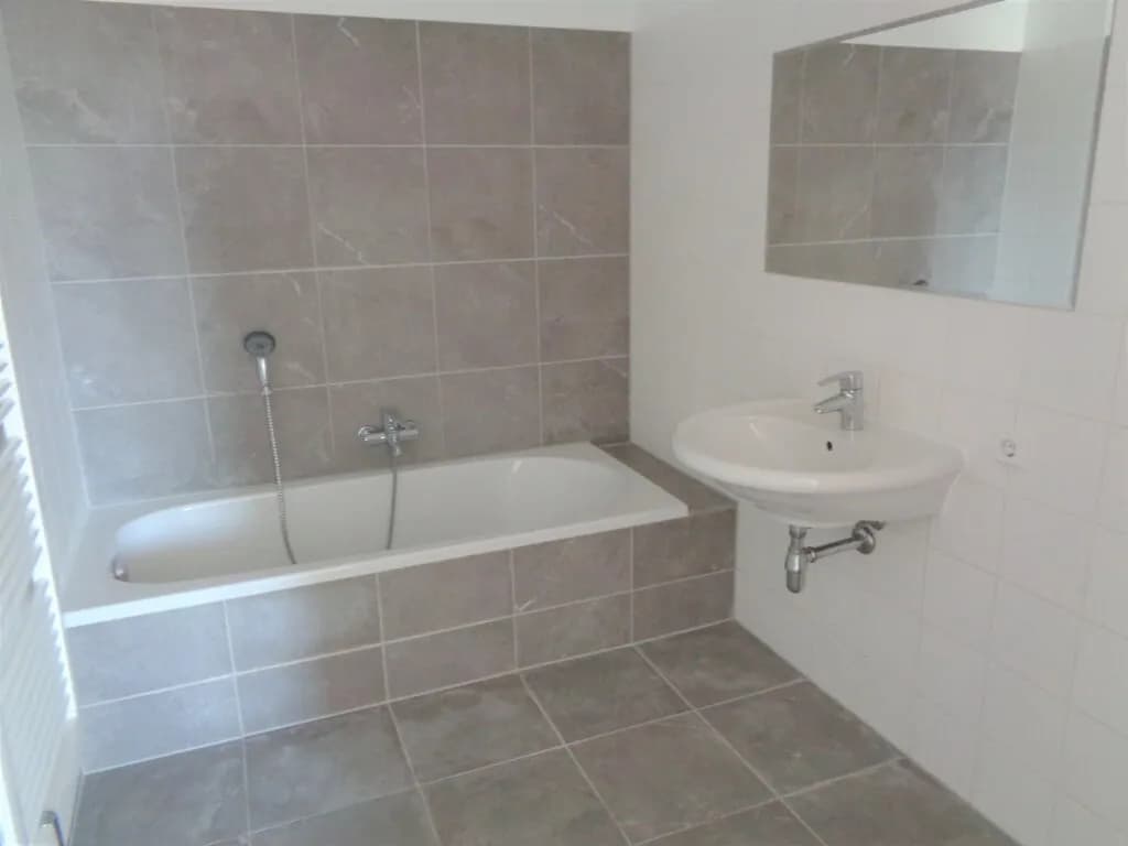 2-Zimmer-Wohnung mieten in Linz – 61 m², € 894 – Bild 6 von 11