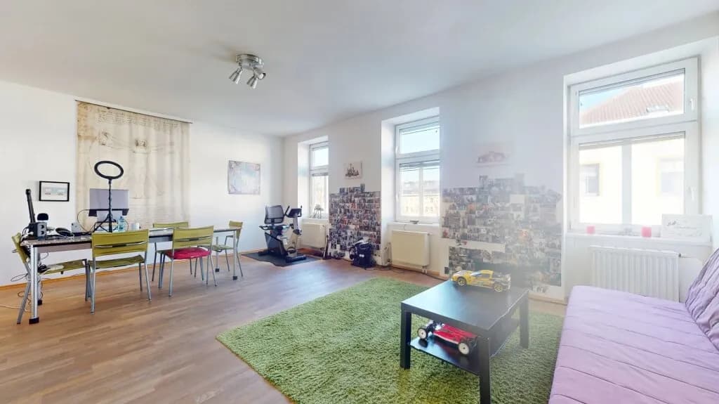 2-Zimmer-Wohnung kaufen in Wien – 77 m², € 230.000 – Bild 2 von 12