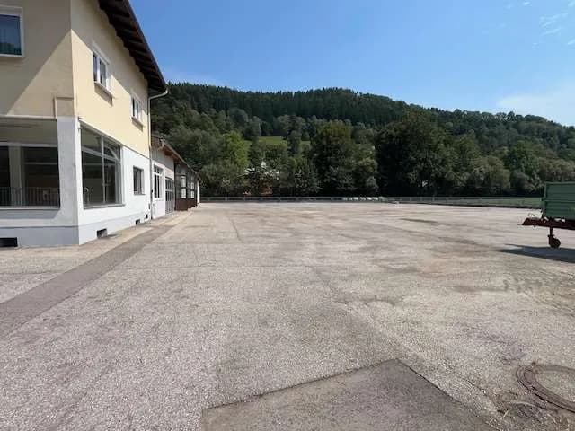 Gewerbeimmobilie mieten in Neunkirchen – 600 m², € 5 – Bild 8 von 17