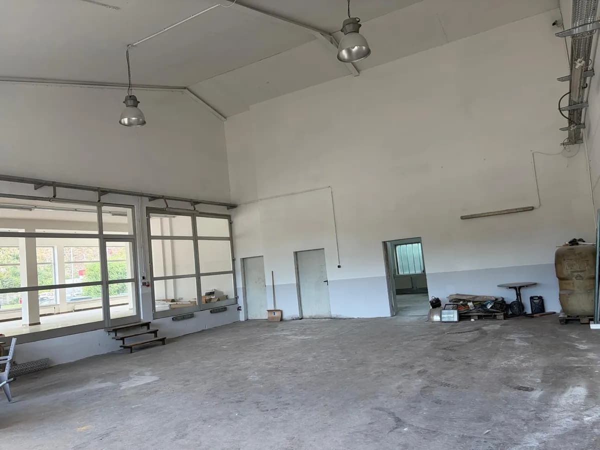 Gewerbeimmobilie mieten in Neunkirchen – 600 m², € 5 – Bild 13 von 17