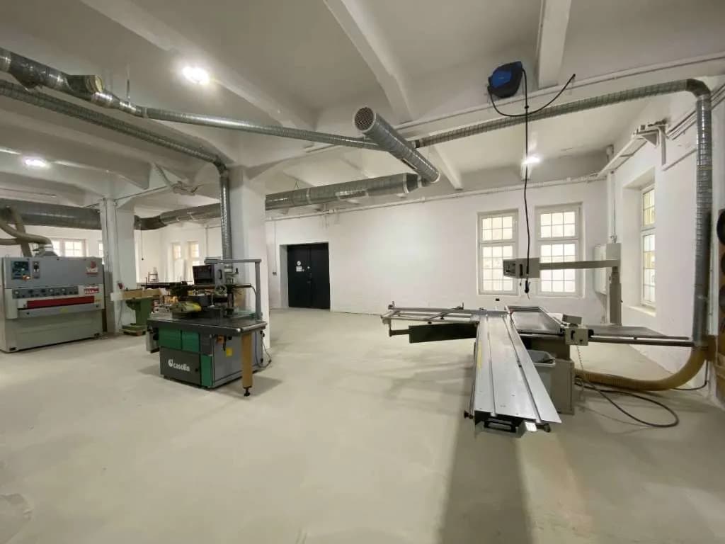 Gewerbeimmobilie mieten in Baden – 343 m², € 980 – Bild 3 von 10