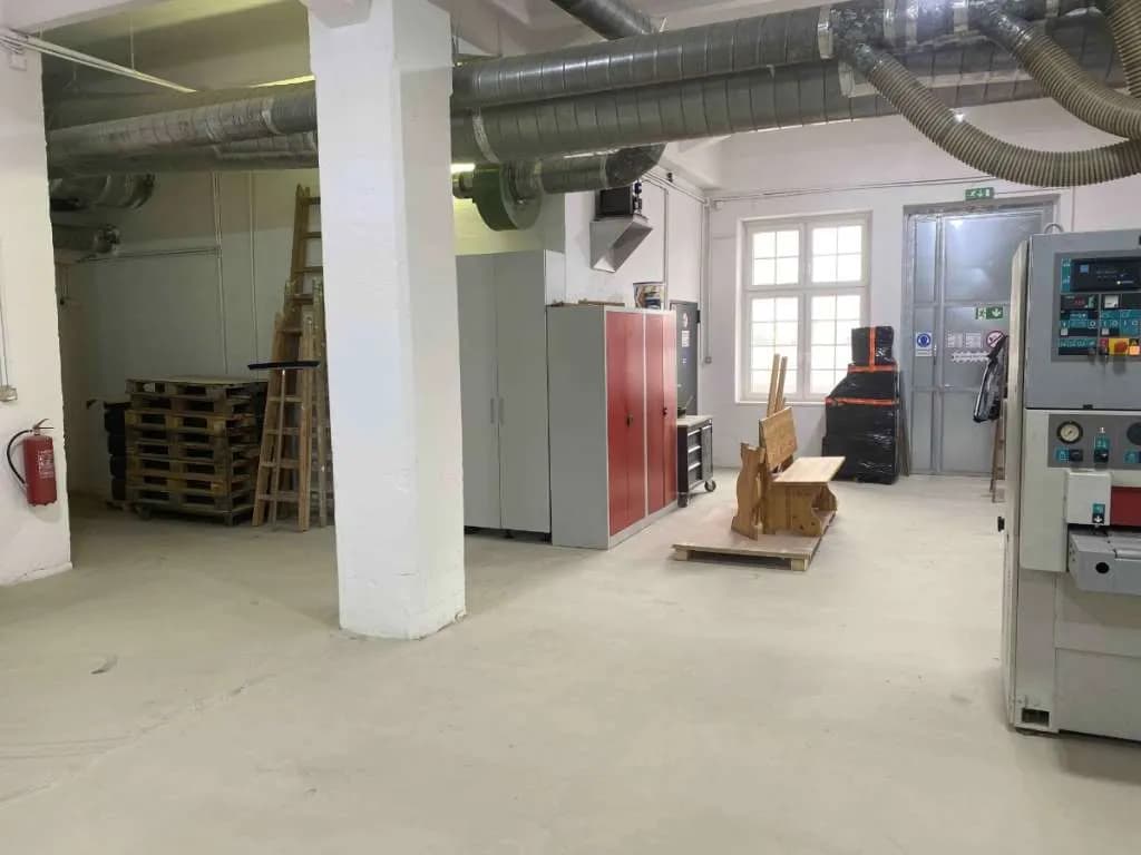 Gewerbeimmobilie mieten in Baden – 343 m², € 980 – Bild 6 von 10