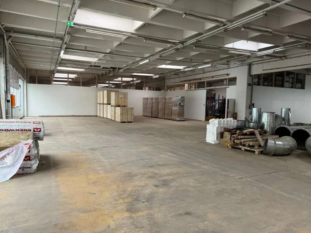 Gewerbeimmobilie mieten in Sankt Pölten – 12 000 m² – Bild 4 von 6