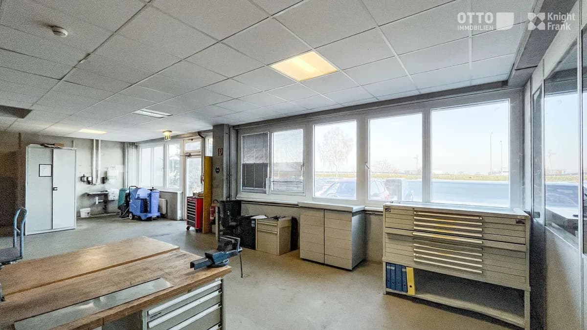 Gewerbeimmobilie mieten in Mistelbach – 1 760 m², € 6 – Bild 9 von 10