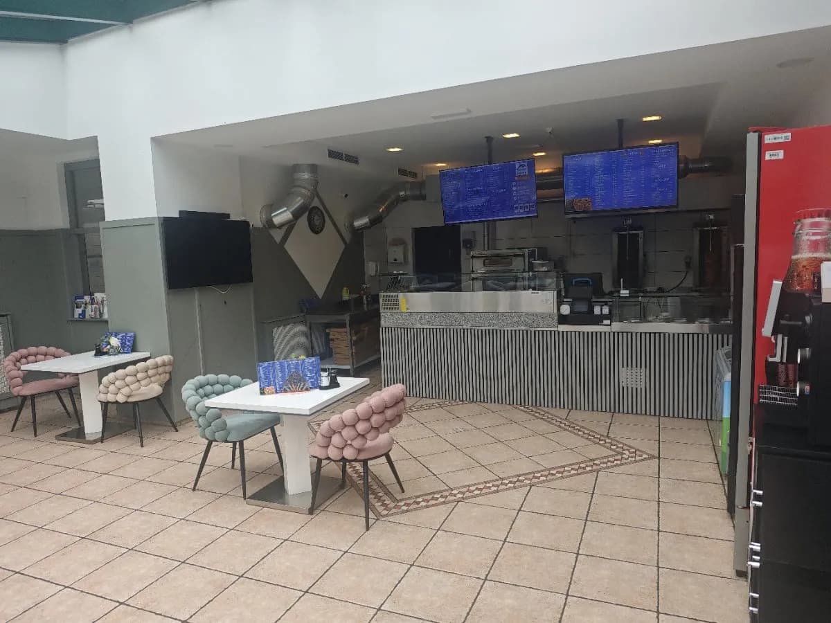 5-Zimmer-Gewerbeimmobilie mieten in Wiener Neustadt Land – 250 m², € 1.680 – Bild 7 von 18