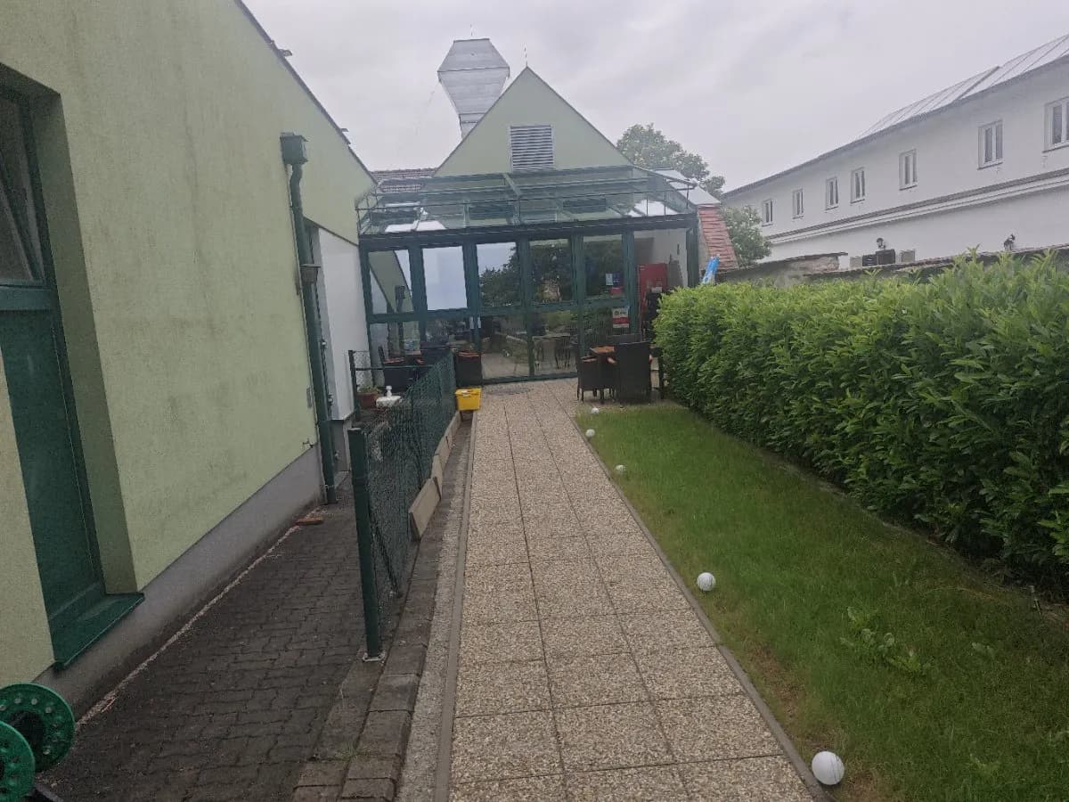 5-Zimmer-Gewerbeimmobilie mieten in Wiener Neustadt Land – 250 m², € 1.680 – Bild 12 von 18