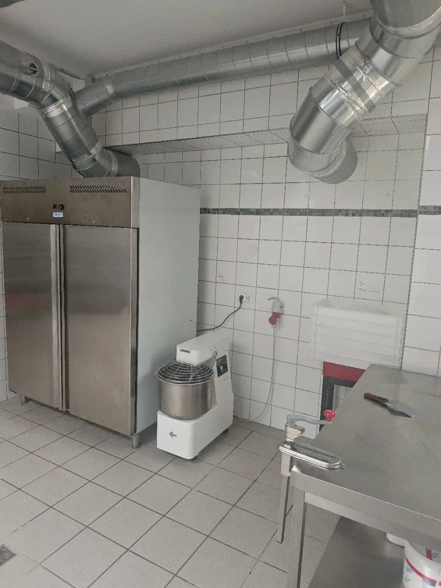 5-Zimmer-Gewerbeimmobilie mieten in Wiener Neustadt Land – 250 m², € 1.680 – Bild 16 von 18