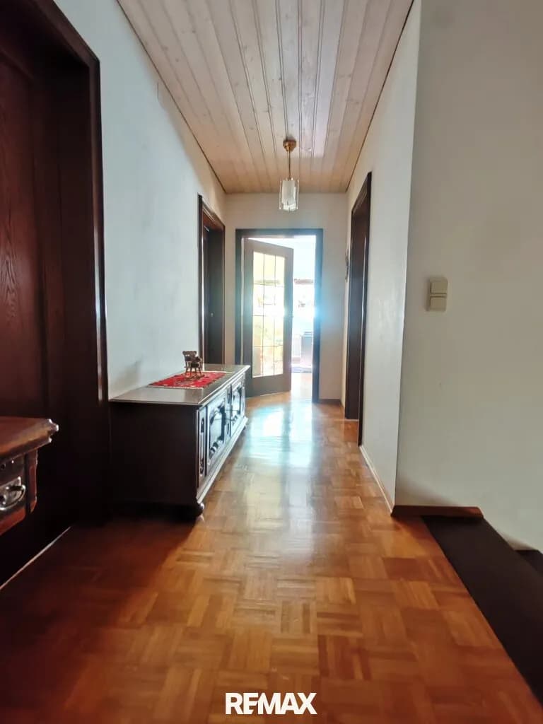 8-Zimmer-Haus kaufen in Klagenfurt Land – 190 m², € 497.000 – Bild 2 von 28