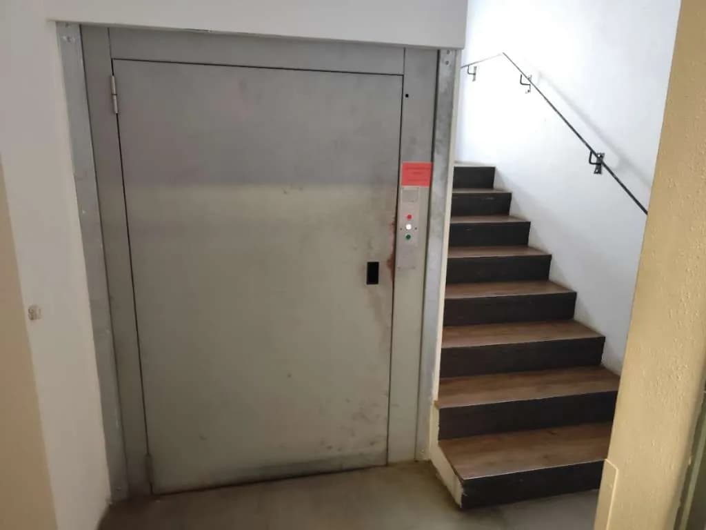 Gewerbeimmobilie mieten in Vöcklabruck – 300 m², € 7 – Bild 3 von 12