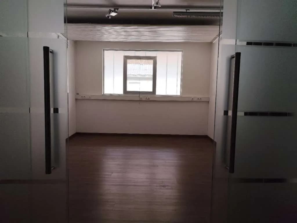 Gewerbeimmobilie mieten in Vöcklabruck – 300 m², € 7 – Bild 7 von 12