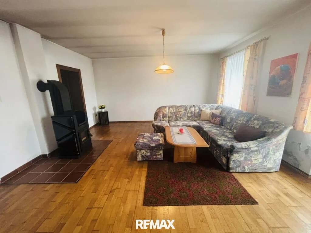 8-Zimmer-Haus kaufen in Rohrbach – 887 m², € 160.000 – Bild 2 von 16