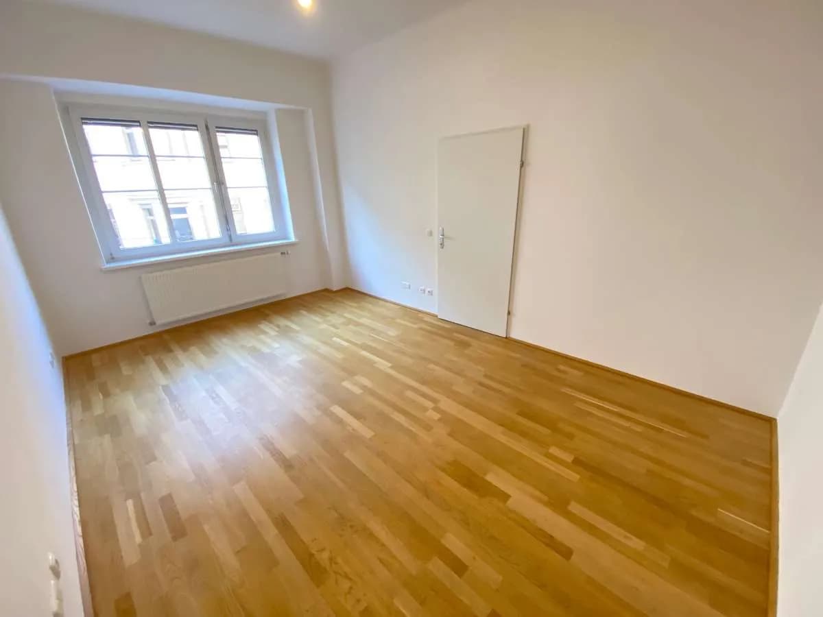 Gewerbeimmobilie mieten in Linz – 92 m², € 1.089 – Bild 2 von 12
