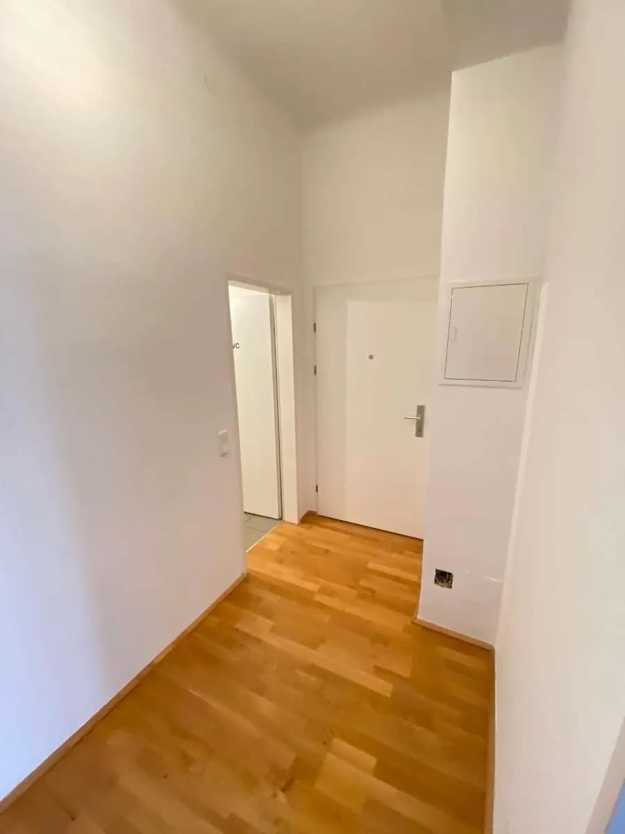 Gewerbeimmobilie mieten in Linz – 92 m², € 1.089 – Bild 10 von 12