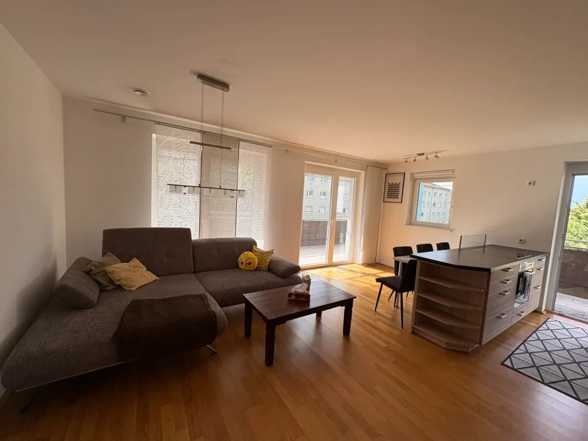 3-Zimmer-Wohnung mieten in Linz – 98 m², € 1.299 – Bild 2 von 10
