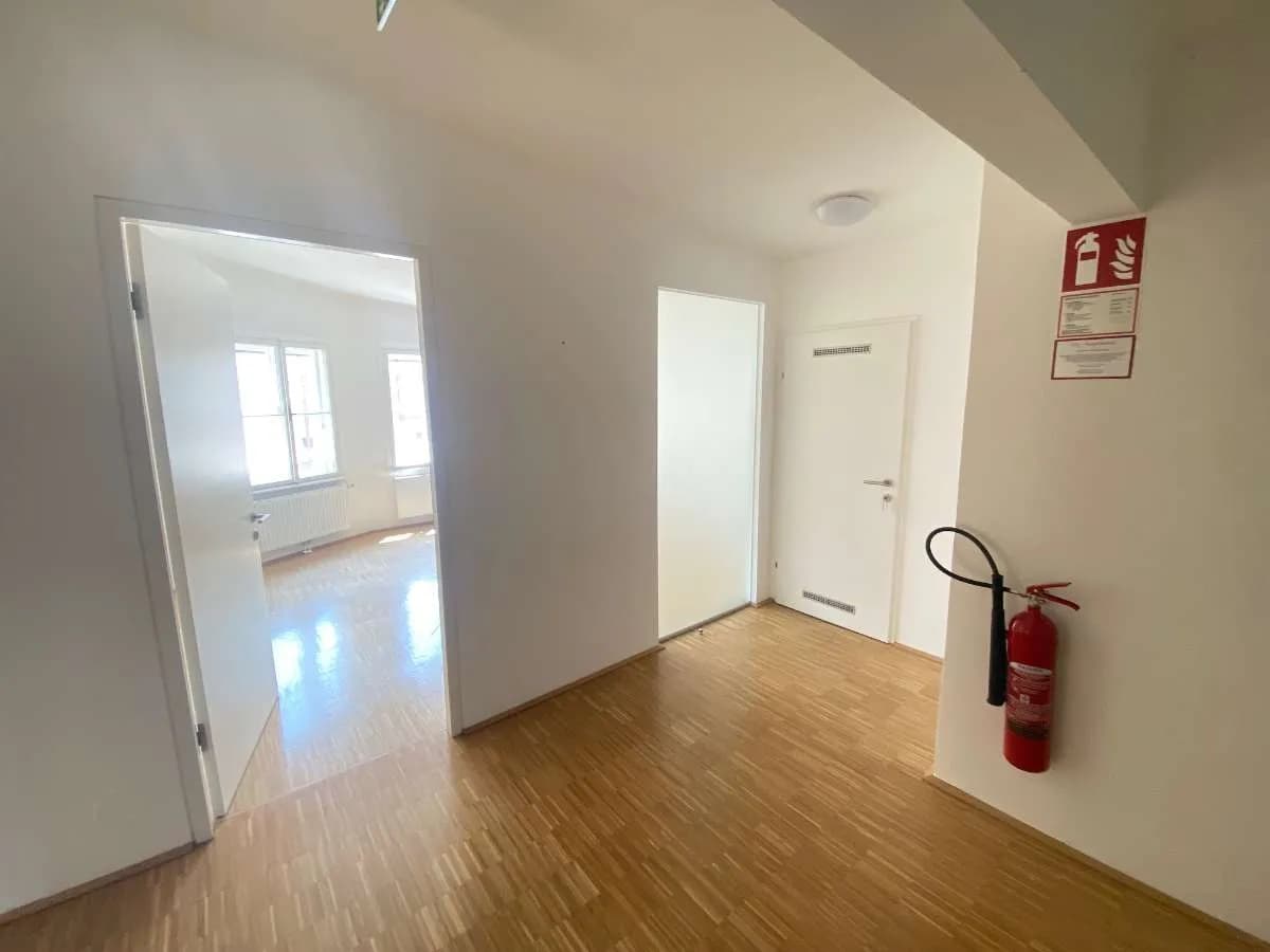 Gewerbeimmobilie mieten in Linz – 210 m², € 2.540 – Bild 7 von 18