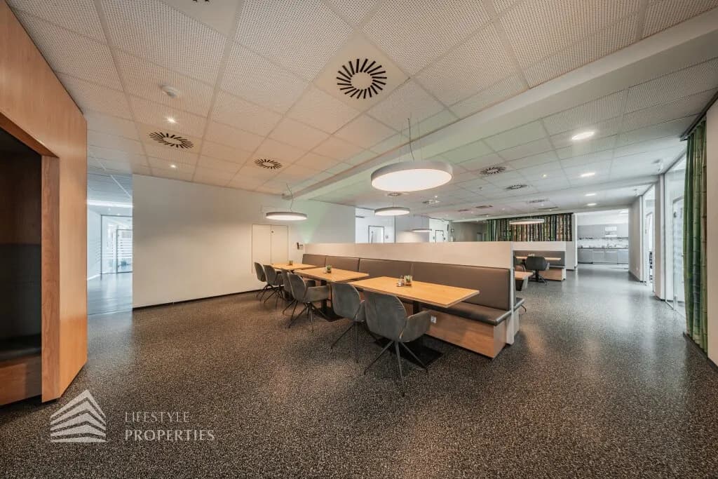 Gewerbeimmobilie mieten in Korneuburg – 500 m², € 6.400