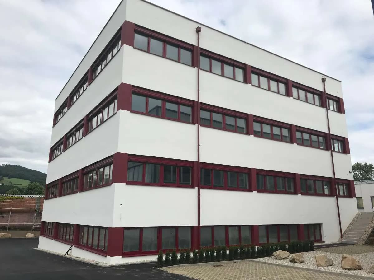 Gewerbeimmobilie mieten in Linz – 852 m², € 13.589 – Bild 1 von 9