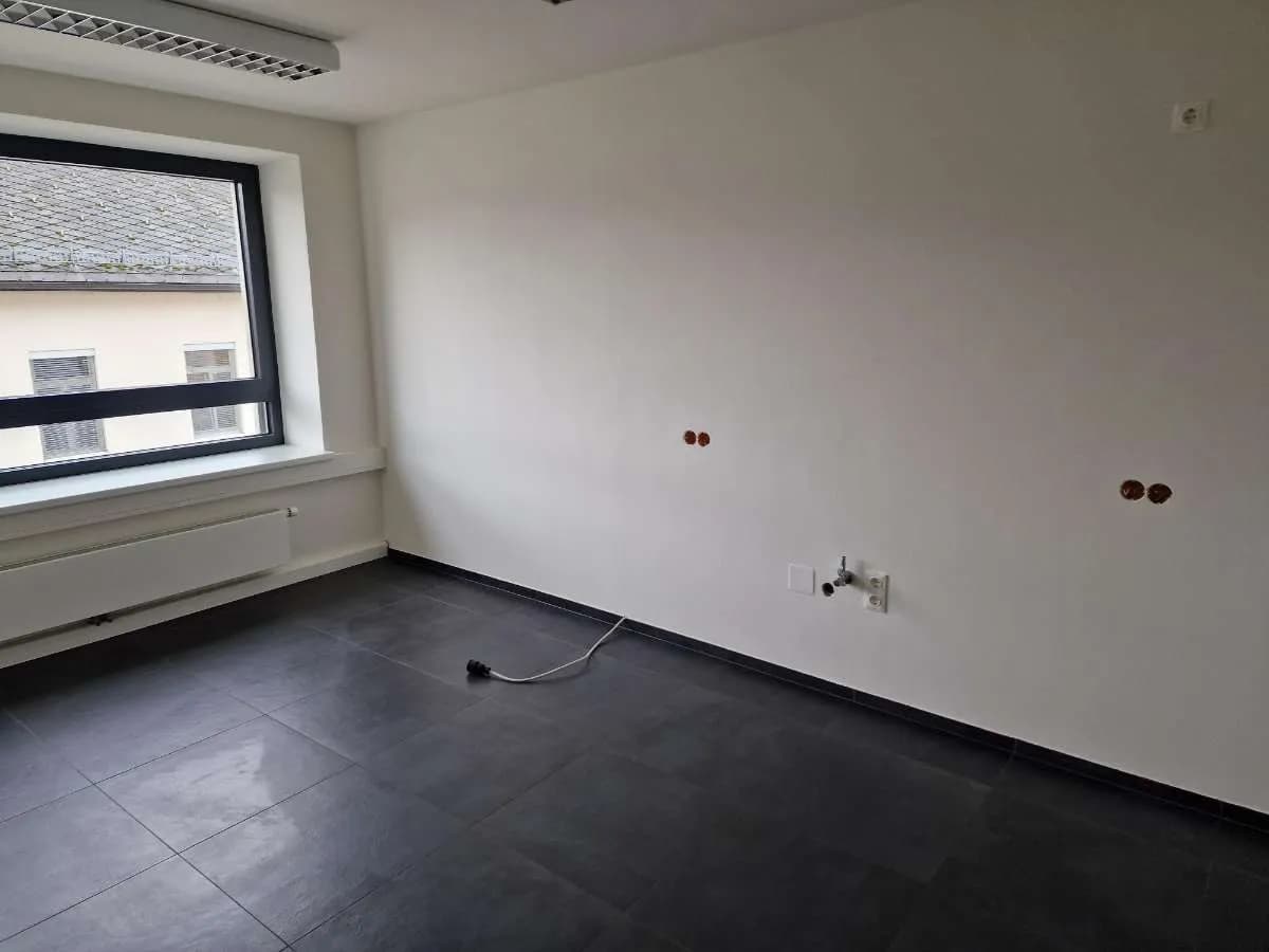 Gewerbeimmobilie mieten in Linz – 252 m², € 3.616 – Bild 2 von 6