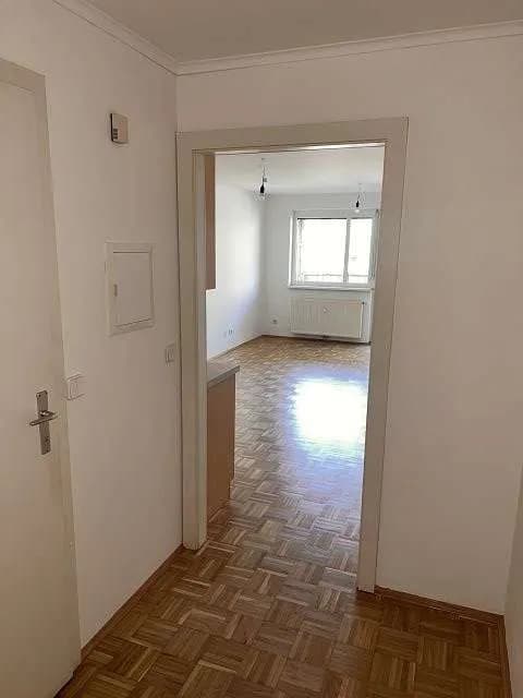 1-Zimmer-Wohnung mieten in Graz – 30 m², € 430 – Bild 3 von 11