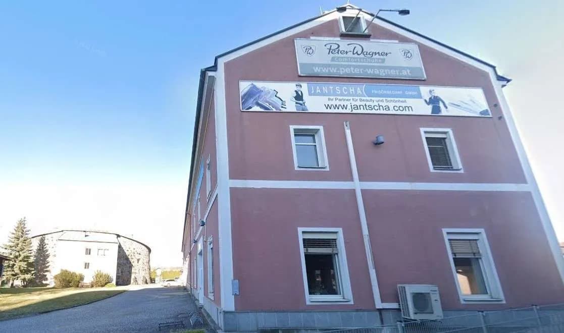 Gewerbeimmobilie mieten in Linz – 1 330 m², € 9.625 – Bild 2 von 6