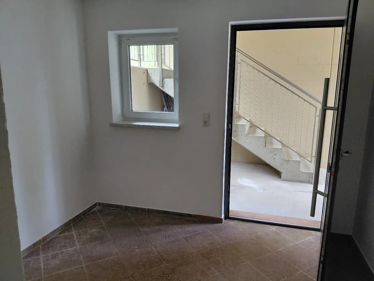 2-Zimmer-Immobilie mieten in Wolfsberg – 86 m², € 800 – Bild 2 von 11