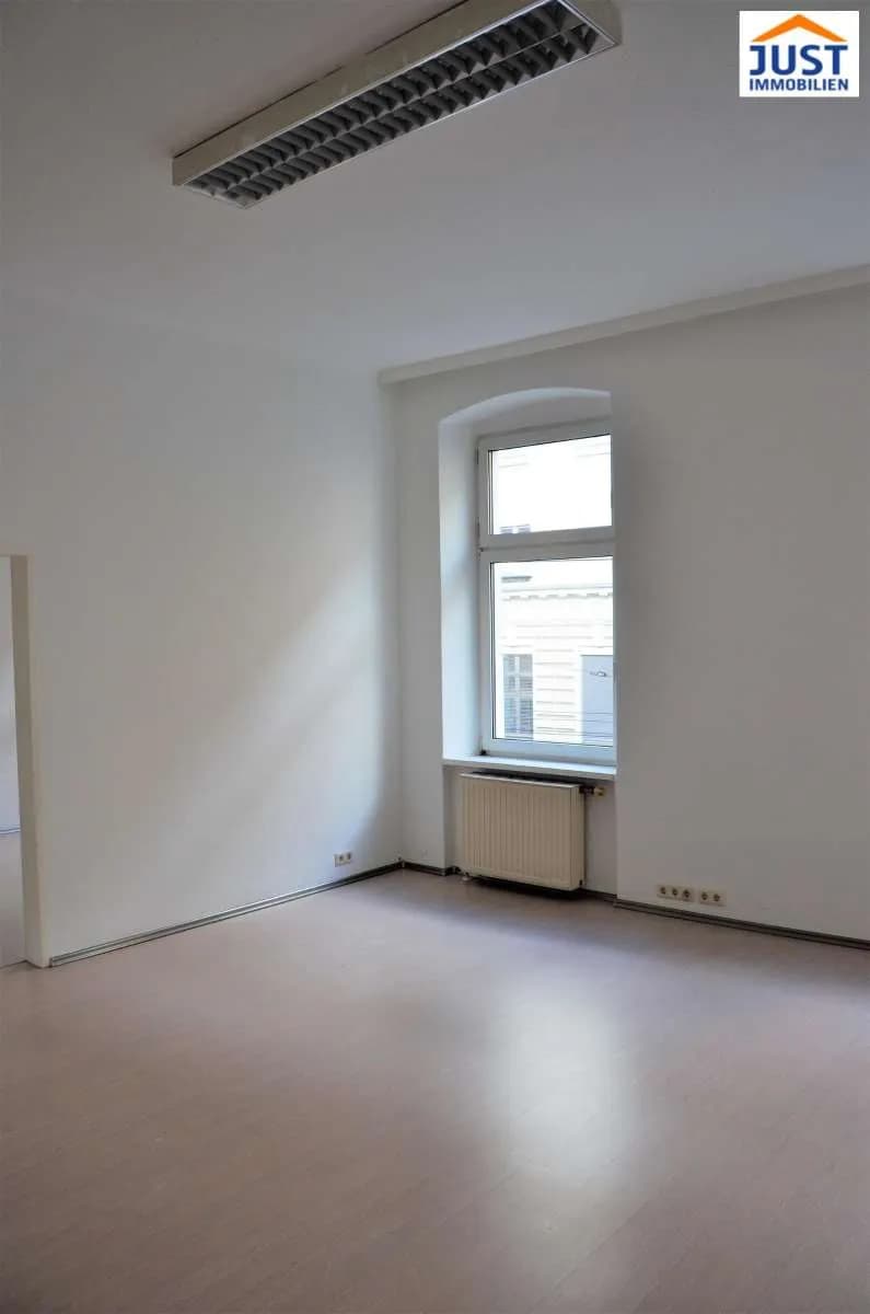 Gewerbeimmobilie mieten in Linz – 100 m², € 998 – Bild 9 von 12