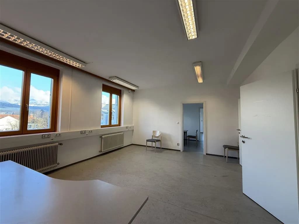 5-Zimmer-Gewerbeimmobilie mieten in Hallein – 85 m², € 1.401 – Bild 9 von 38